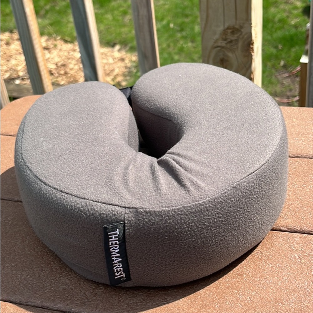 ThermaRest Travel Neck Pillow- EUC